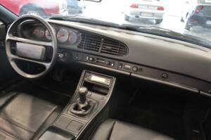 Bild 37/47 von Porsche 944 S2 (1990)