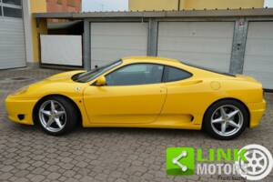 Image 8/10 of Ferrari 360 Modena (2000)