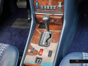 Image 14/23 de Mercedes-Benz 560 SL (1987)