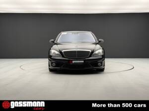 Bild 2/15 von Mercedes-Benz S 65 AMG L (2007)