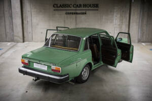 Immagine 96/98 di Volvo 244 DL (1975)