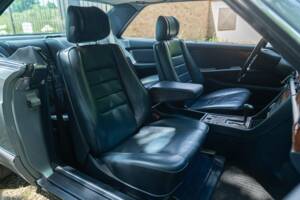 Bild 25/50 von Mercedes-Benz 380 SEC (1982)