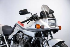 Afbeelding 28/35 van Suzuki GSX 1100 SZ Katana (1983)