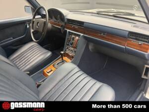 Image 12/15 de Mercedes-Benz 450 SE (1977)