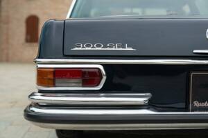 Image 12/50 of Mercedes-Benz 300 SEL 3.5 (1973)