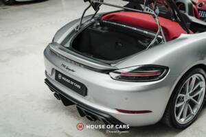 Image 13/25 of Porsche 718 Boxster Spyder (2020)