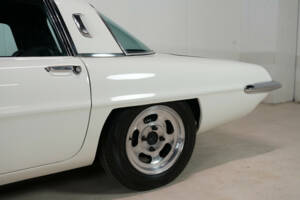 Image 16/32 of Mazda 110 S Cosmo Sport (1968)