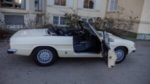 Image 47/58 of Alfa Romeo 2000 Spider Veloce (1977)