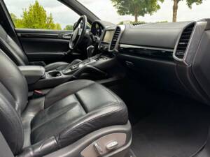 Bild 13/20 von Porsche Cayenne S Diesel (2014)