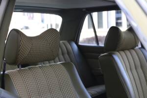 Bild 31/76 von Mercedes-Benz 280 SE (1977)