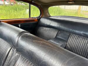 Image 11/20 of Jaguar Mk X 3.8 (1963)