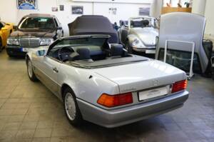 Image 6/38 of Mercedes-Benz 500 SL (1991)