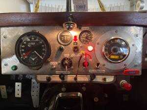 Image 14/19 de Jaguar XK 140 OTS (1955)