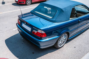 Imagen 11/37 de BMW 325Ci (2002)