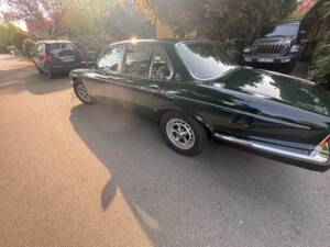 Image 7/8 of Jaguar XJ 6 4.2 (1985)
