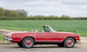 Image 2/18 of Mercedes-Benz 280 SL (1970)