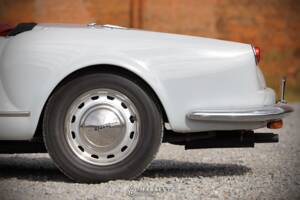 Image 24/70 of Lancia Aurelia B24 Convertible (1957)