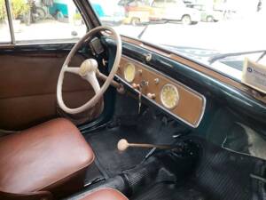 Imagen 23/30 de FIAT 500 C Furgonato (1952)