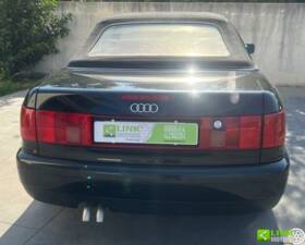 Immagine 4/10 di Audi Cabriolet 1.9 TDI (1998)