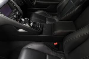 Afbeelding 50/50 van Jaguar F-Type R (2014)