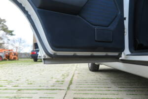 Image 34/71 of Mercedes-Benz 300 E 4-Matic (1990)
