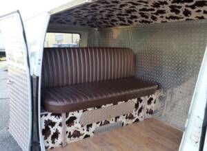 Image 14/18 of Volkswagen T1 panel van (1963)