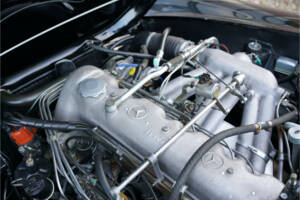 Image 49/50 of Mercedes-Benz 230 SL (1966)