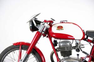 Bild 27/50 von Mondial 175 Turismo Veloce (1956)