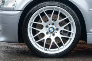 Image 32/50 of BMW M3 (2005)