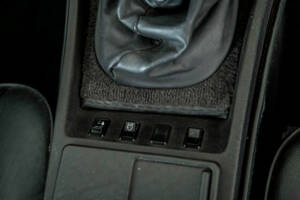 Immagine 33/50 di Porsche 924 S (1986)