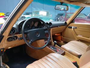 Immagine 19/52 di Mercedes-Benz 500 SL (1986)