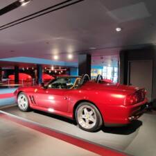 Imagen 2/4 de Ferrari 550 Barchetta (2001)