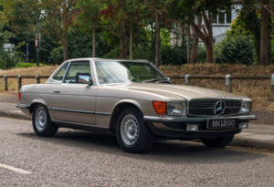 Image 2/23 of Mercedes-Benz 380 SL (1985)