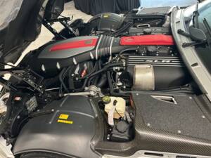 Image 29/34 of Mercedes-Benz SLR McLaren (2006)