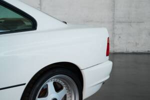 Immagine 7/50 di BMW 850i (1990)