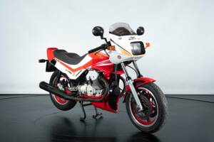Image 5/33 de Moto Guzzi DUMMY (1990)