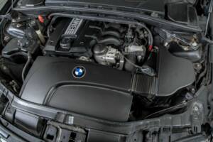 Image 39/50 de BMW 120i (2008)