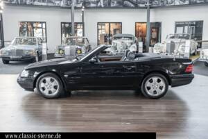 Immagine 2/15 di Mercedes-Benz SL 320 (2001)