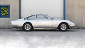 Image 5/69 de Ferrari 365 GT 2+2 (1969)