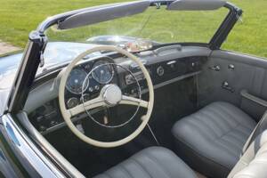 Image 8/20 of Mercedes-Benz 190 SL (1960)