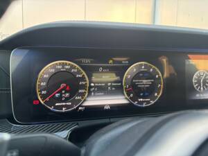 Bild 21/47 von Mercedes-Benz AMG E 63 S 4MATIC+ (2018)