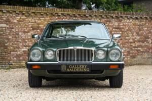 Image 5/50 of Jaguar XJ 6 4.2 (1985)