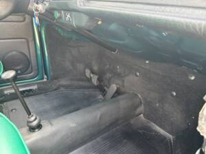 Image 36/92 of Volkswagen Beetle 1600 (1996)