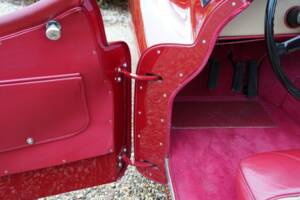 Image 33/50 of Jaguar XK 120 OTS (Alloy) (1949)