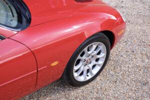 Image 34/50 de Jaguar XKR (2000)
