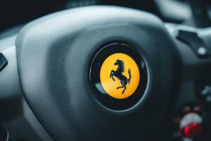 Image 32/56 of Ferrari 488 GTB (2020)