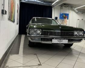 Immagine 4/8 di Buick Electra 225 Hardtop (1972)