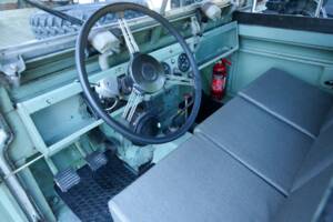 Image 3/50 of Land Rover 88 (1965)