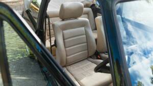 Image 15/50 of Volkswagen Golf Mk I GTI 1.8 (1991)