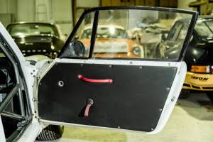 Image 33/46 de Porsche 911 RSR 3.0 (1976)